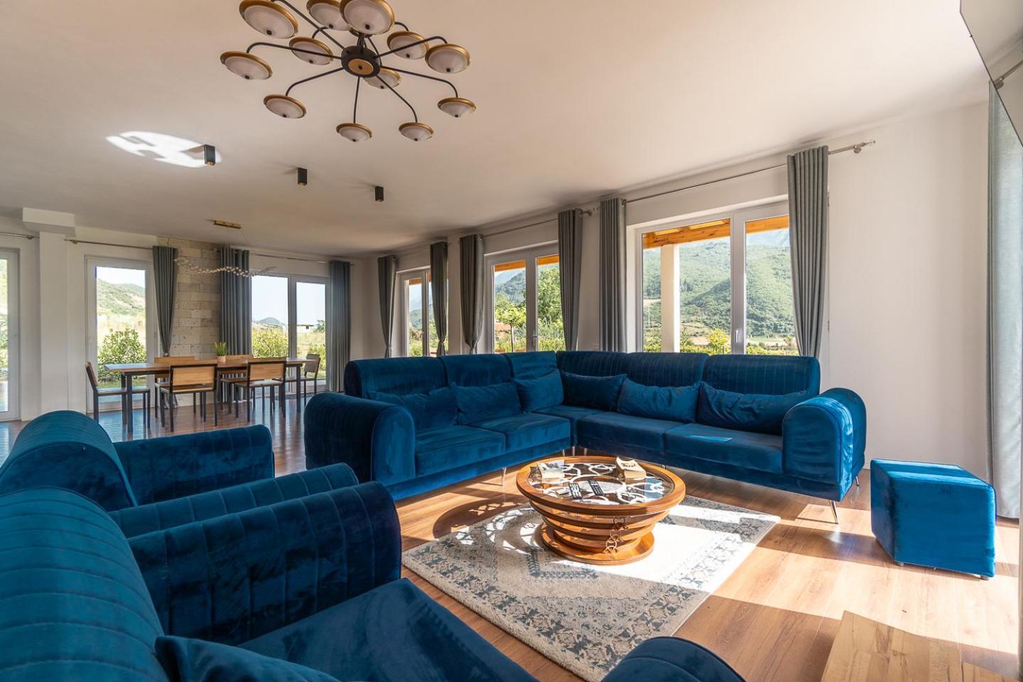 Bujtina Lumo & Pool Villa Permet Ngoại thất bức ảnh