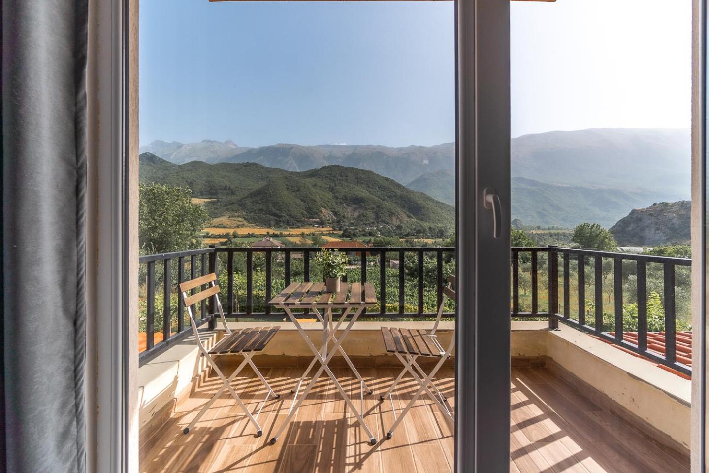 Bujtina Lumo & Pool Villa Permet Ngoại thất bức ảnh